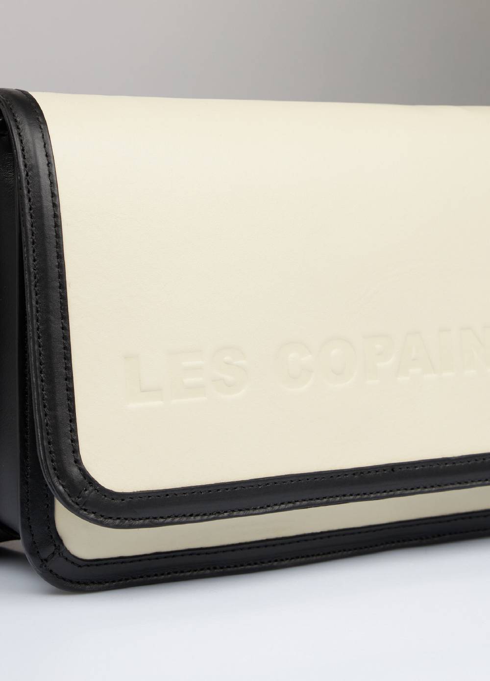 ﻿ LES COPAINSBorsa a tracolla in vera pelle Acquista Ora