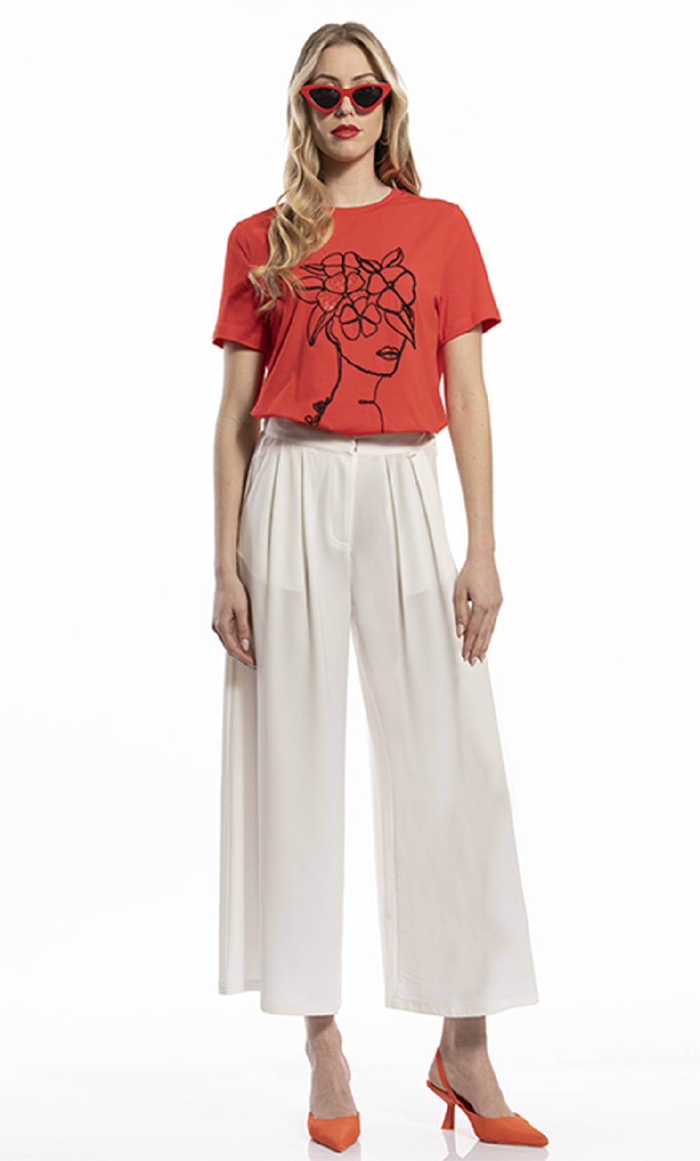 Koralline T-SHIRT CON VOLTO RICAMATO E STRASS Promozione