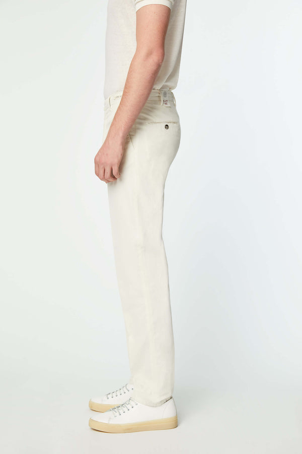 L.B.M. 1911 Pantalone ELTON tinto capo bianco avorio Pantalone ELTON tinto capo bianco avorio Novità