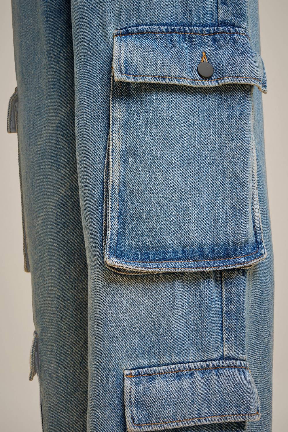 Liviana Conti CARGO JEANS S4LL4SY85JNS38.26 Saldi Di Fabbrica