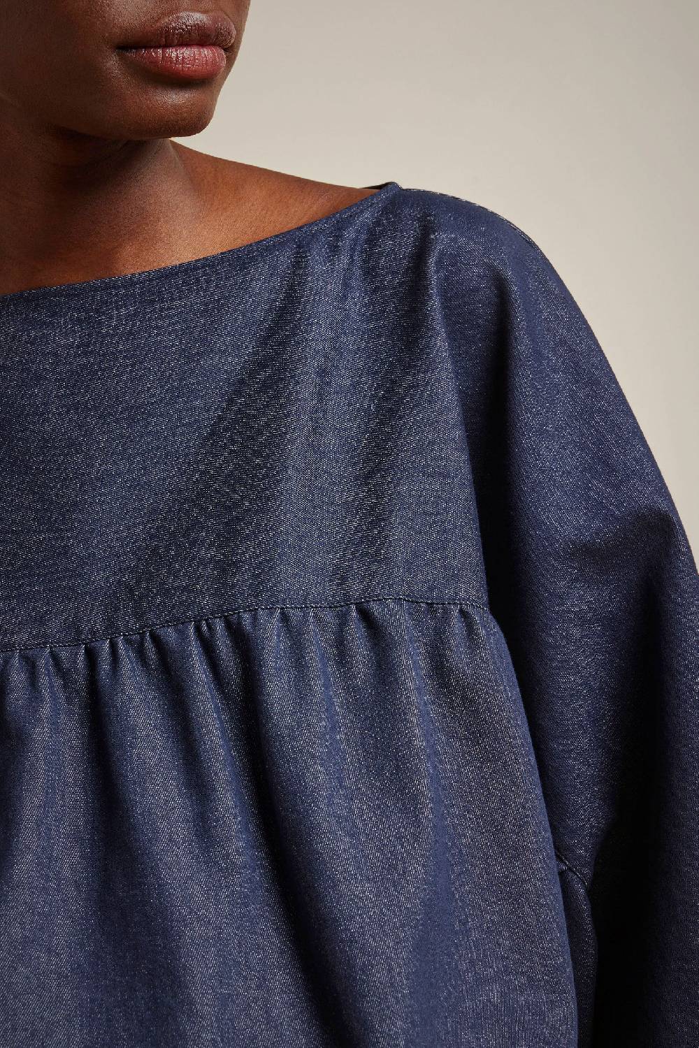 Liviana Conti BLUSA CON ARRICCI S4FF4SL60N08-0.38 Negozi Online
