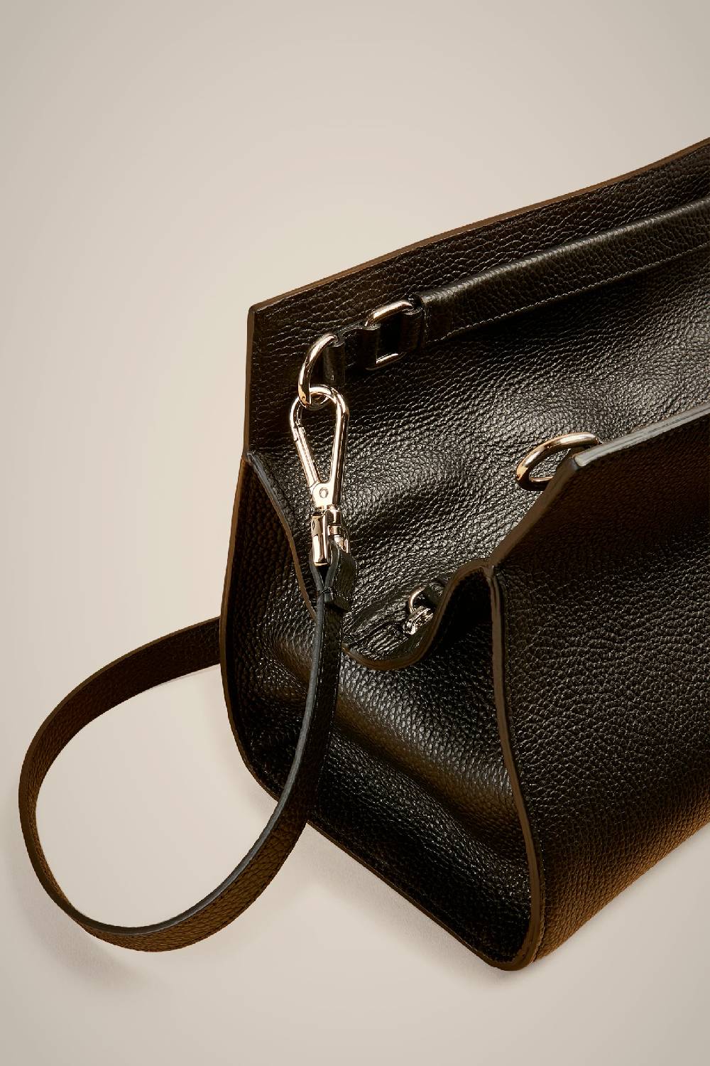 Liviana Conti CLUTCH DOPPIA MANIGL S4AA4SA01Y69-0.NR Convenienza