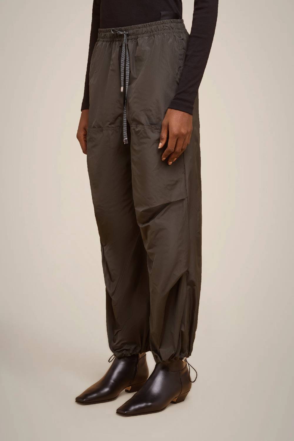 Liviana Conti PANTALONE COULISSE IN TAFFETA' W4FF4WY18S89-0.38 Italia