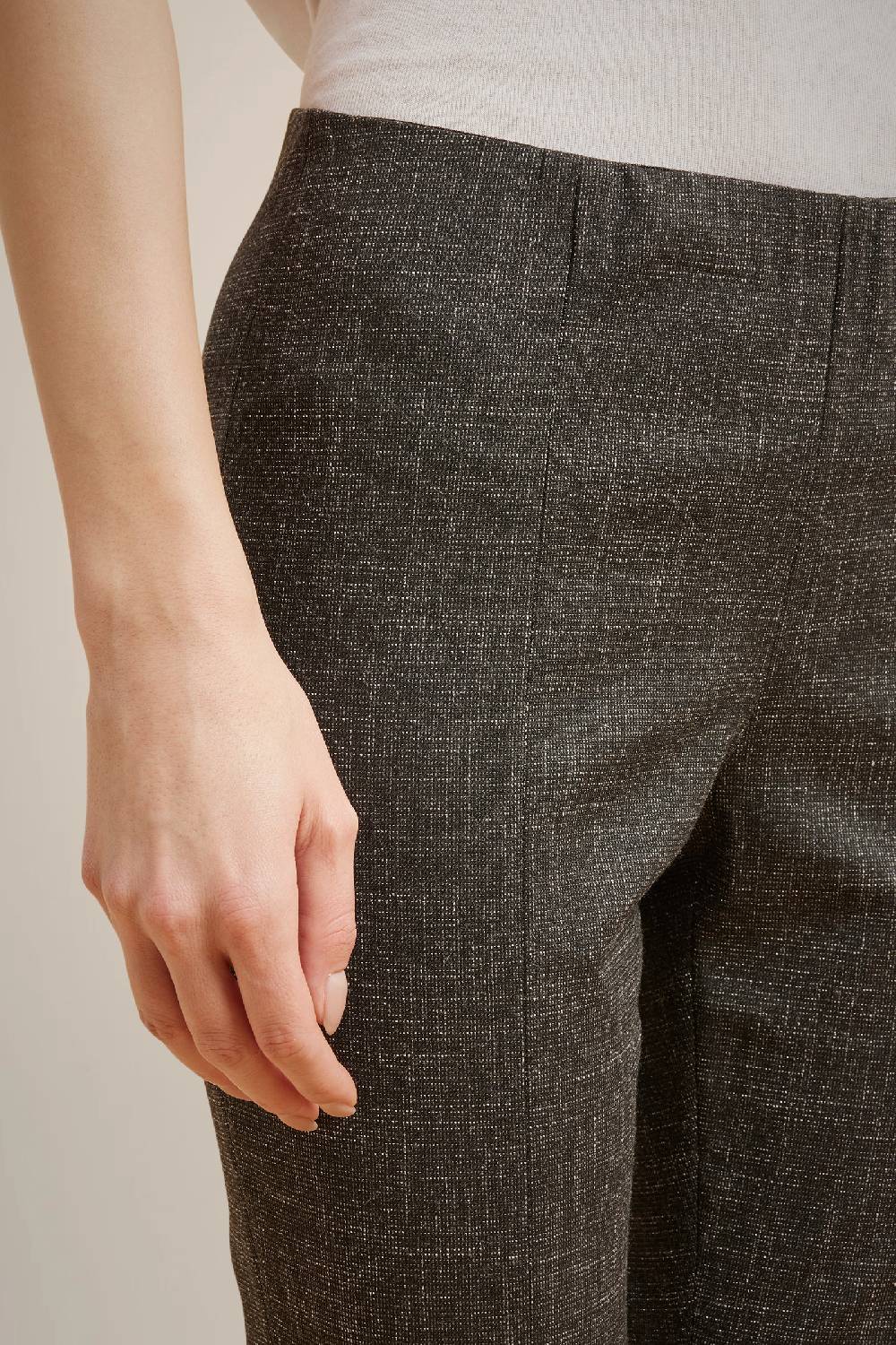 Liviana Conti PANTALONE TROMBETTA CON SPACCO W4LL4WP80MEL03.38 Offerte esclusive