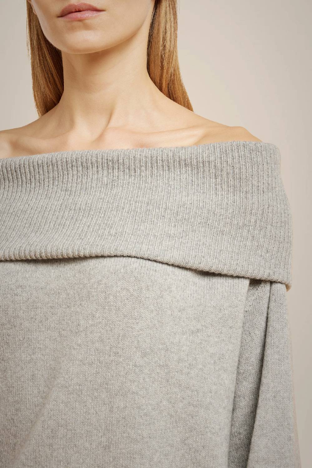 Liviana Conti MAGLIA SPALLA SCOPERTE IN CASHMERE RICICLATO W4LL4WC12X47-0.XS Offerte