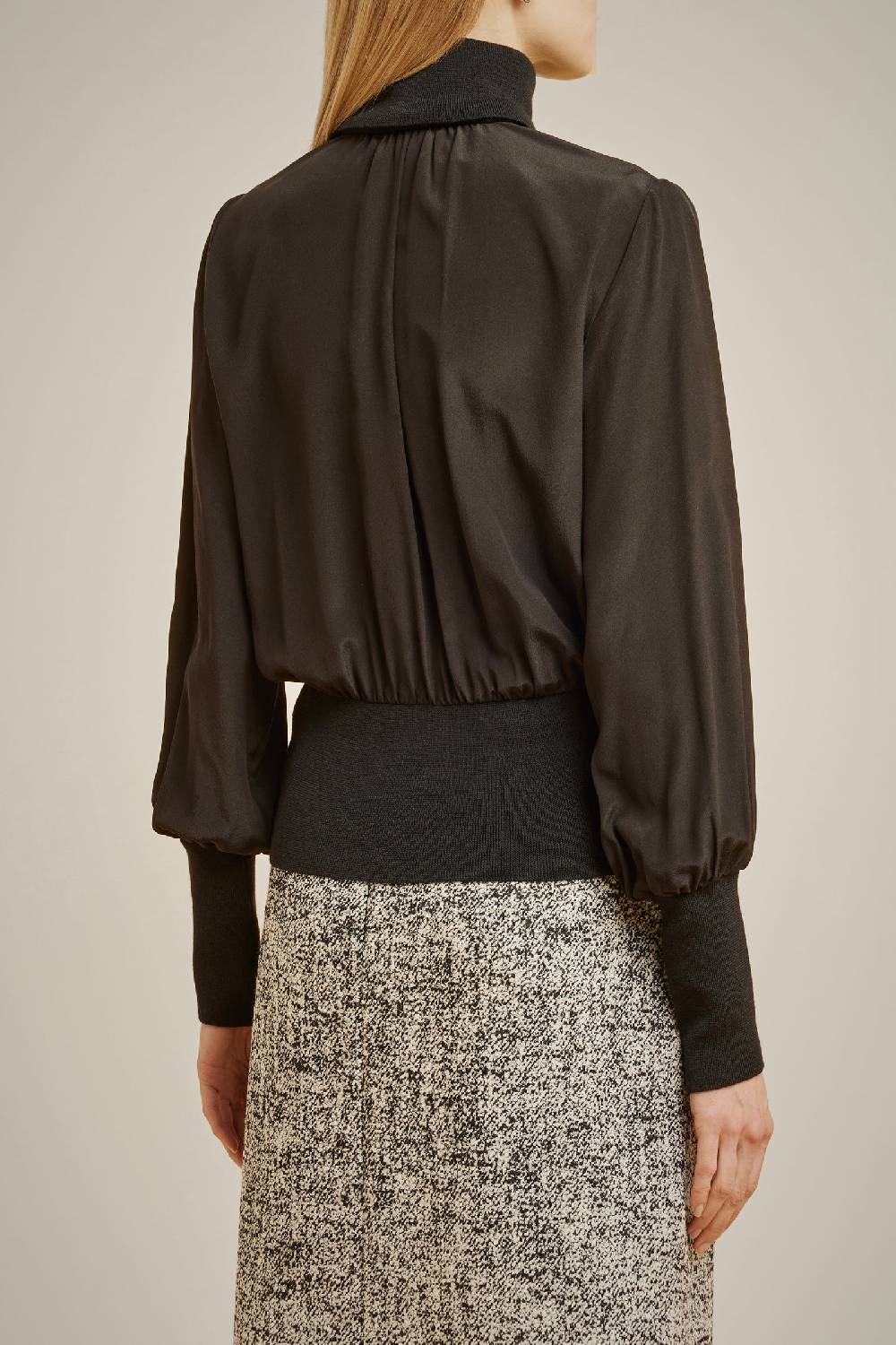 Liviana Conti BLUSA COLLO ALTO 100% SETA W4LL4WS08Y69-0.38 Soddisfazione Garantita