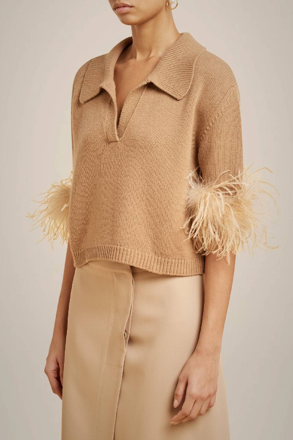 Liviana Conti MAGLIA CON PIUME IN CASHMERE RICICLATO W4LL4WC48T50-1.XS Promozione Limitata