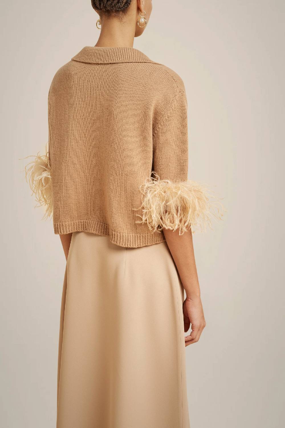 Liviana Conti MAGLIA CON PIUME IN CASHMERE RICICLATO W4LL4WC48T50-1.XS Promozione Limitata