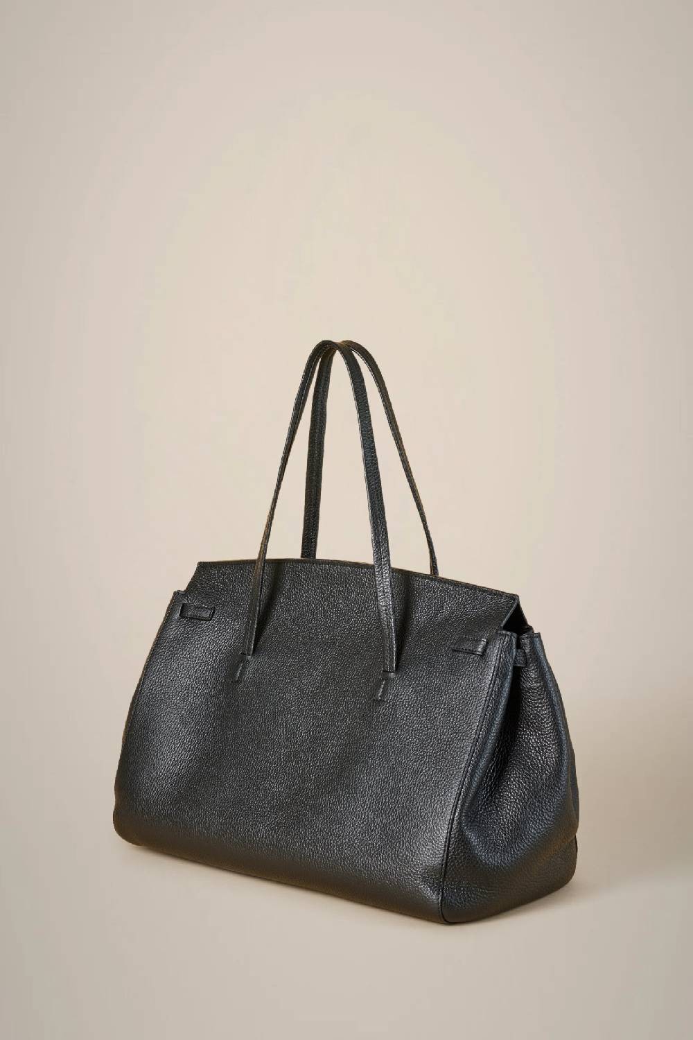 Liviana Conti MAXI HAND BAG W4AA4WA06Y69-0.NR Vendita Economica
