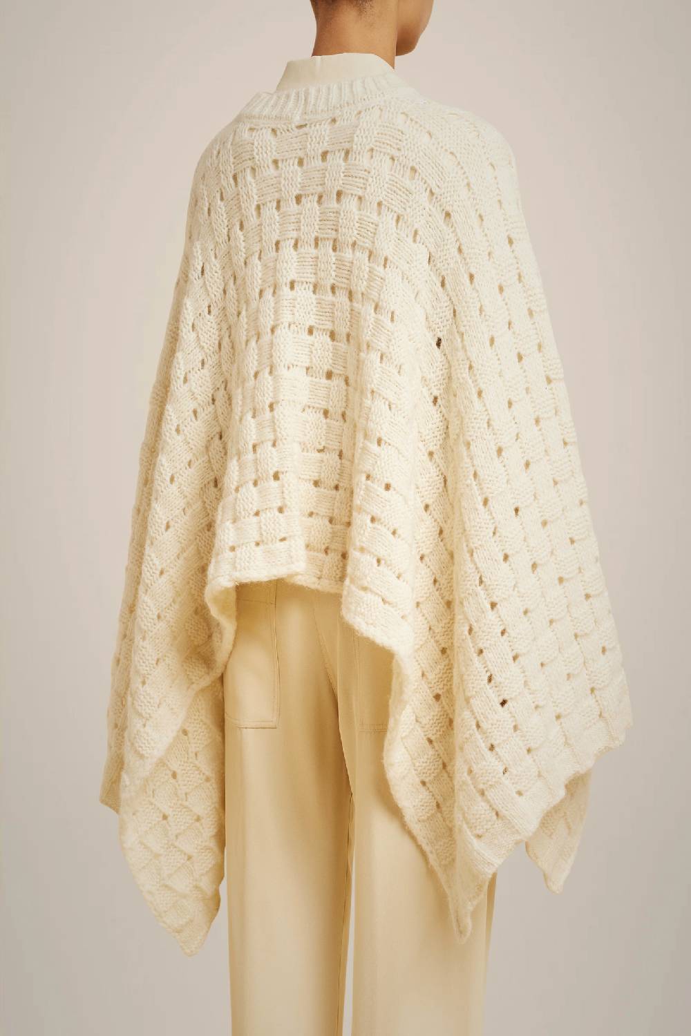 Liviana Conti MANTELLA PUNTO CANESTRO W4LL4W308A08-1.M Prezzo basso