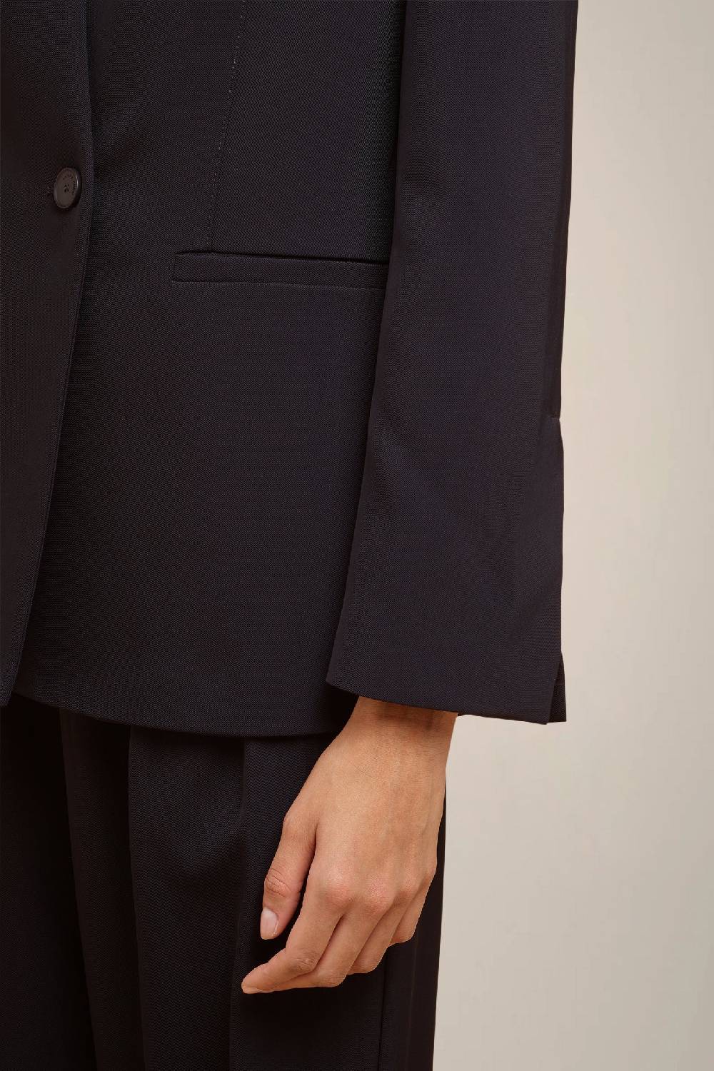 Liviana Conti BLAZER MONOPETTO W4FF4WQ35Y69-0.38 Ritorno libero