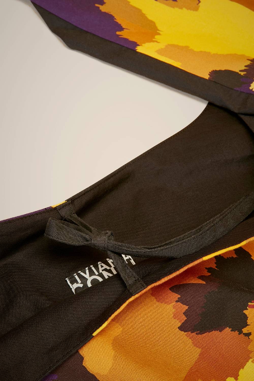 Liviana Conti BORSA TELA STAMPATA S4AA4SA90FIOR6.NR Offerta speciale