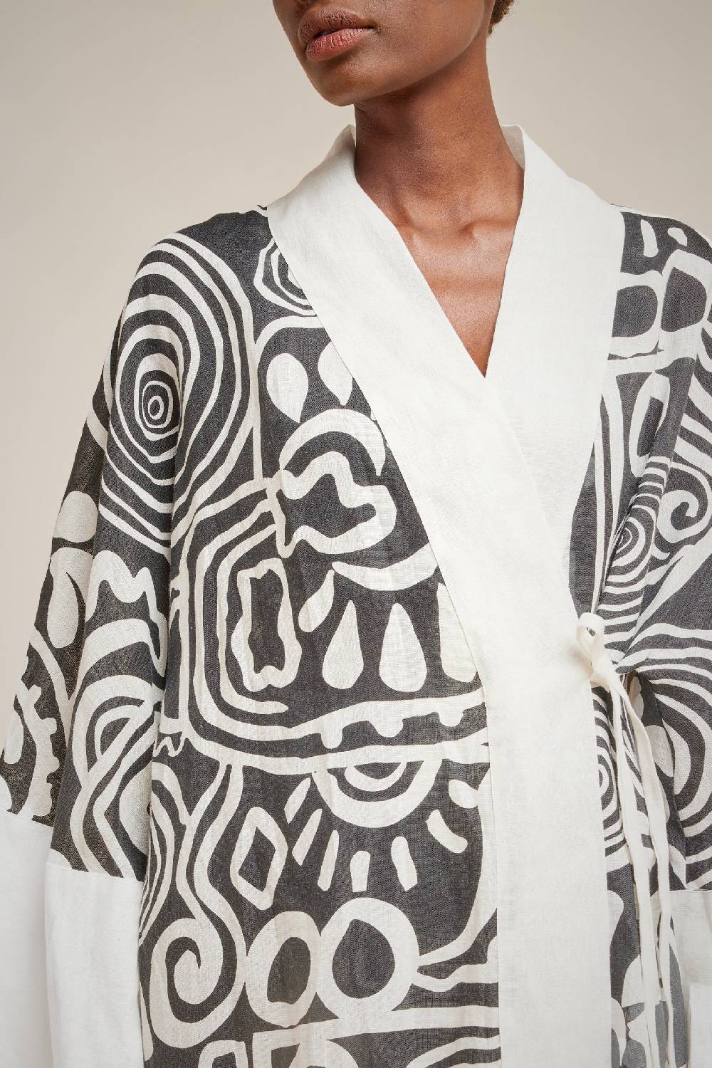 Liviana Conti KIMONO LUNGO S4LL4SM33GRF-2.40 Ultimi tre giorni