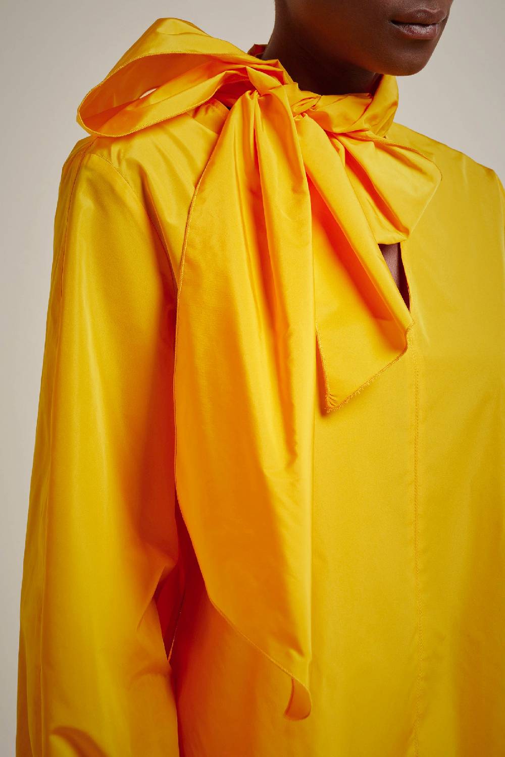 Liviana Conti BLUSA CON FIOCCO S4FF4SY05C01-0.38 Nuova