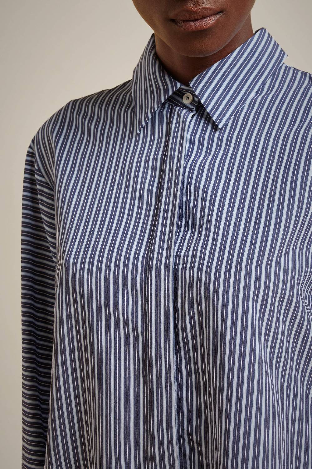Liviana Conti CAMICIA OVER S4FF4SN05RIG99.42 Comprare a buon mercato
