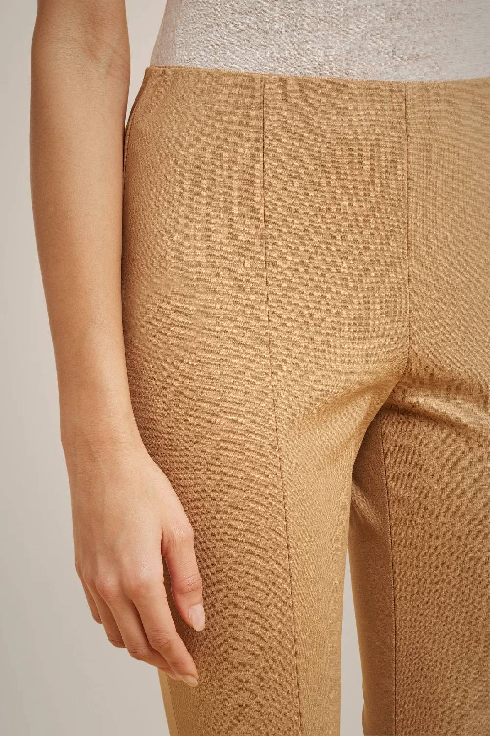 Liviana Conti PANTALONE TROMBETTA CON SPACCO W4LL4WI56U69-1.38 Soddisfazione Garantita