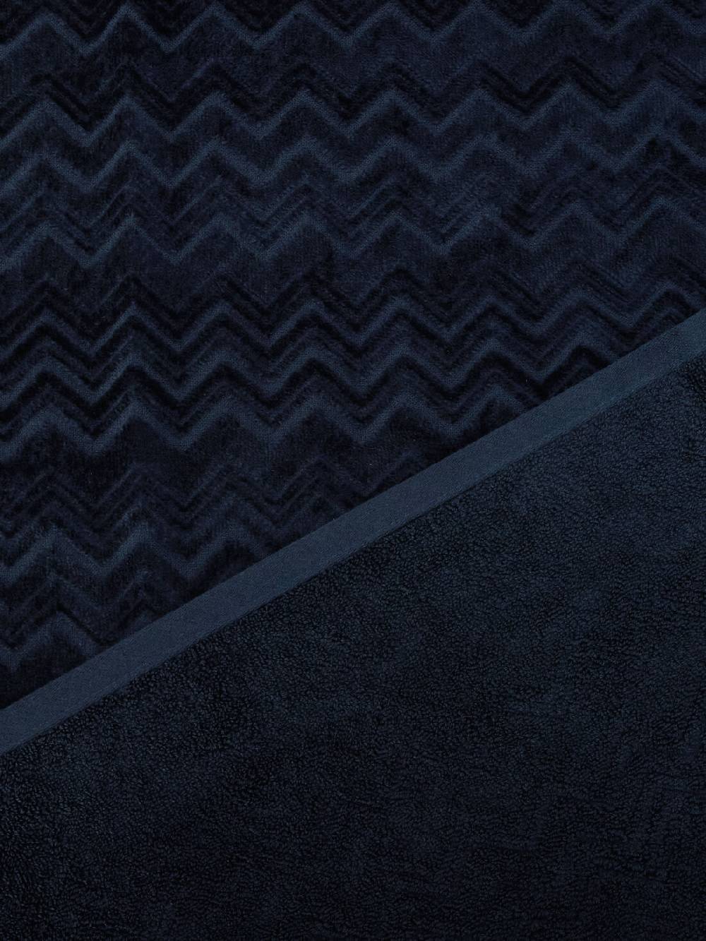 Missoni Telo da bagno 150x100 cm Chalk in spugna di cotone zig zag In Vendita
