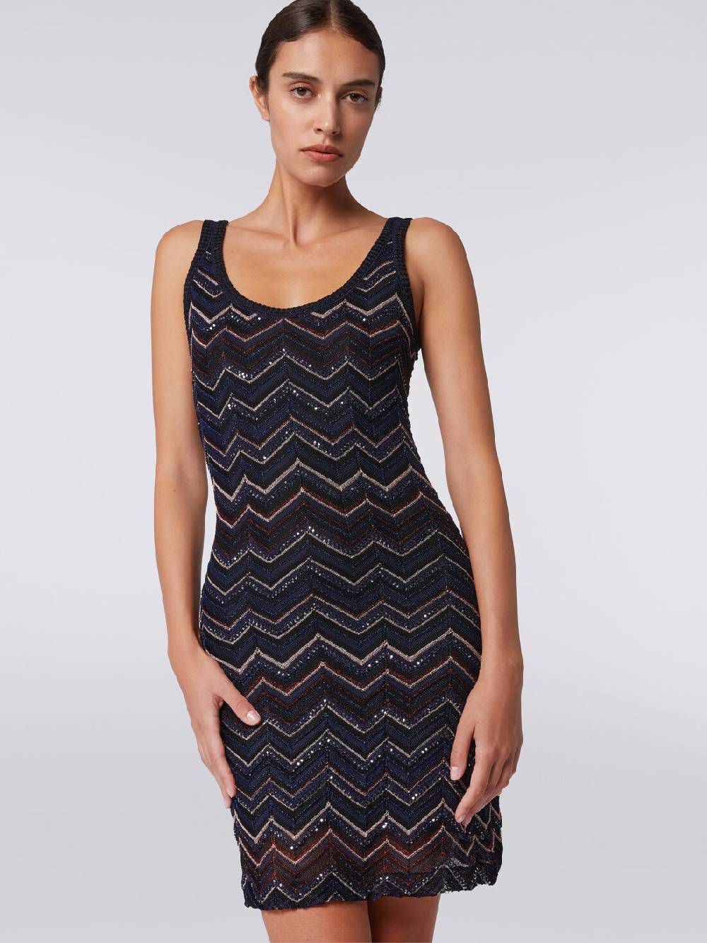 Missoni Mini-abito senza maniche in misto viscosa zig zag con paillettes Outlet