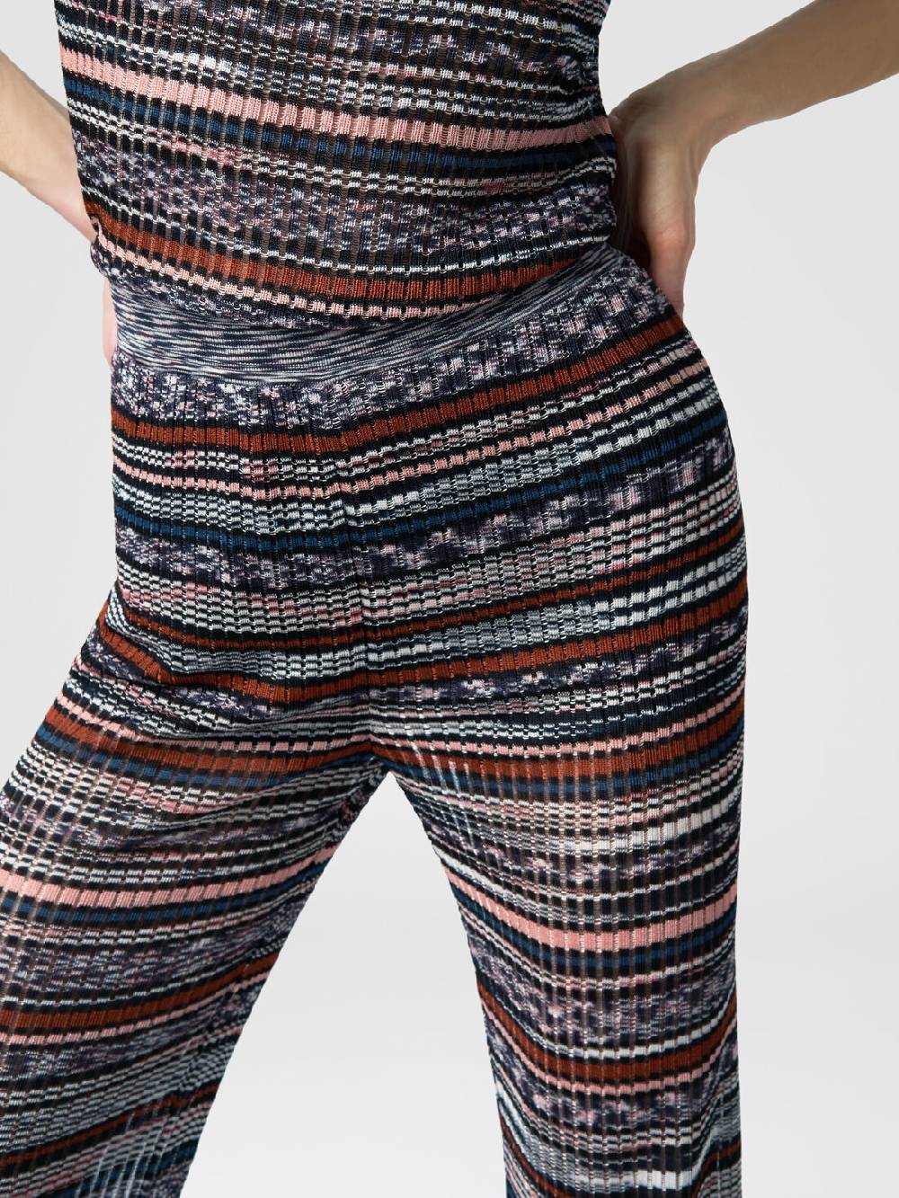 Missoni Pantaloni a costine in maglia di viscosa fiammata Moda