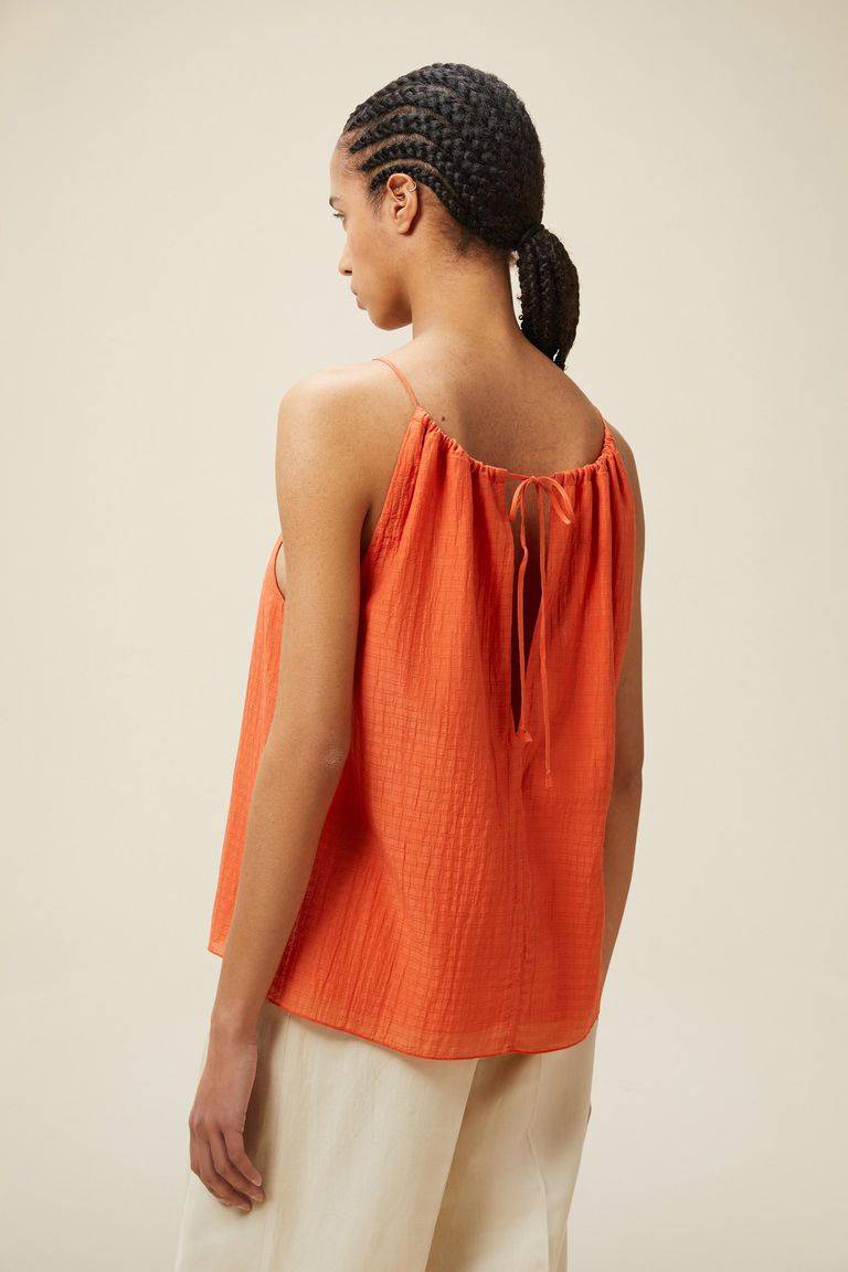 Pomandere Top con chiusura con laccio Promozione