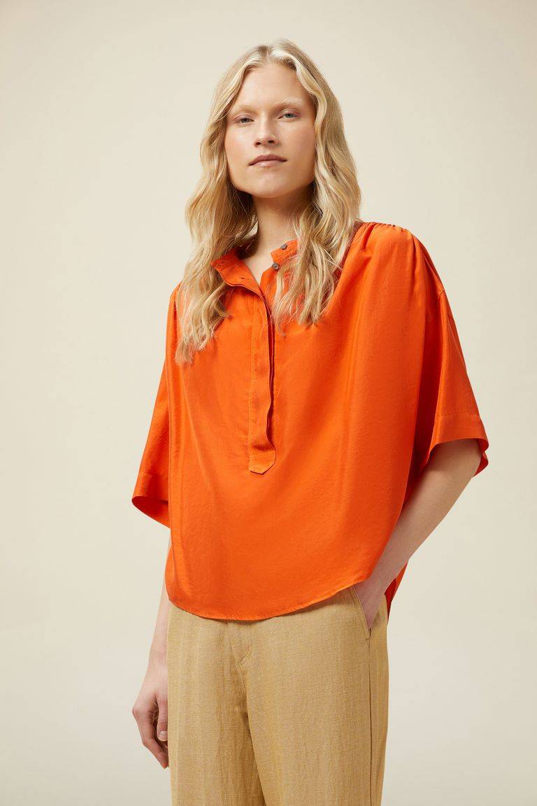 Pomandere Camicia con abbottonatura a polo Soddisfazione Garantita