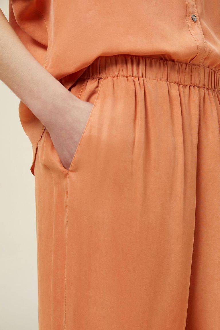 Pomandere Pantalone ampio con elastico in vita, tinto naturalmente Consegna Veloce