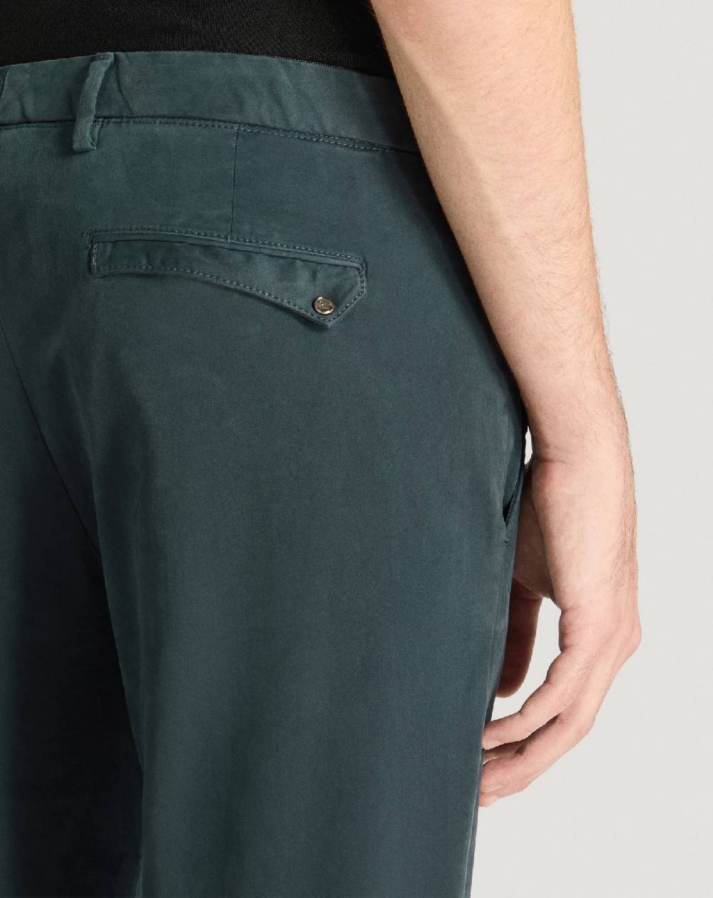 Pt Torino Pantaloni Wonder in satin stretch Convenienza