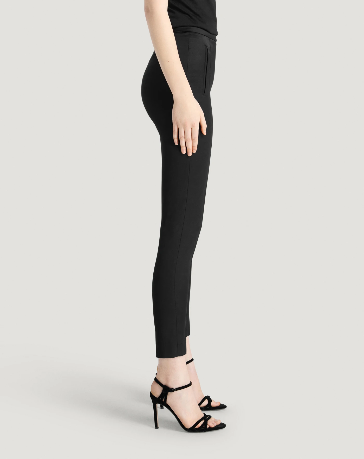 Pt Torino Pantaloni Frida in satin fluido Vendite Flash