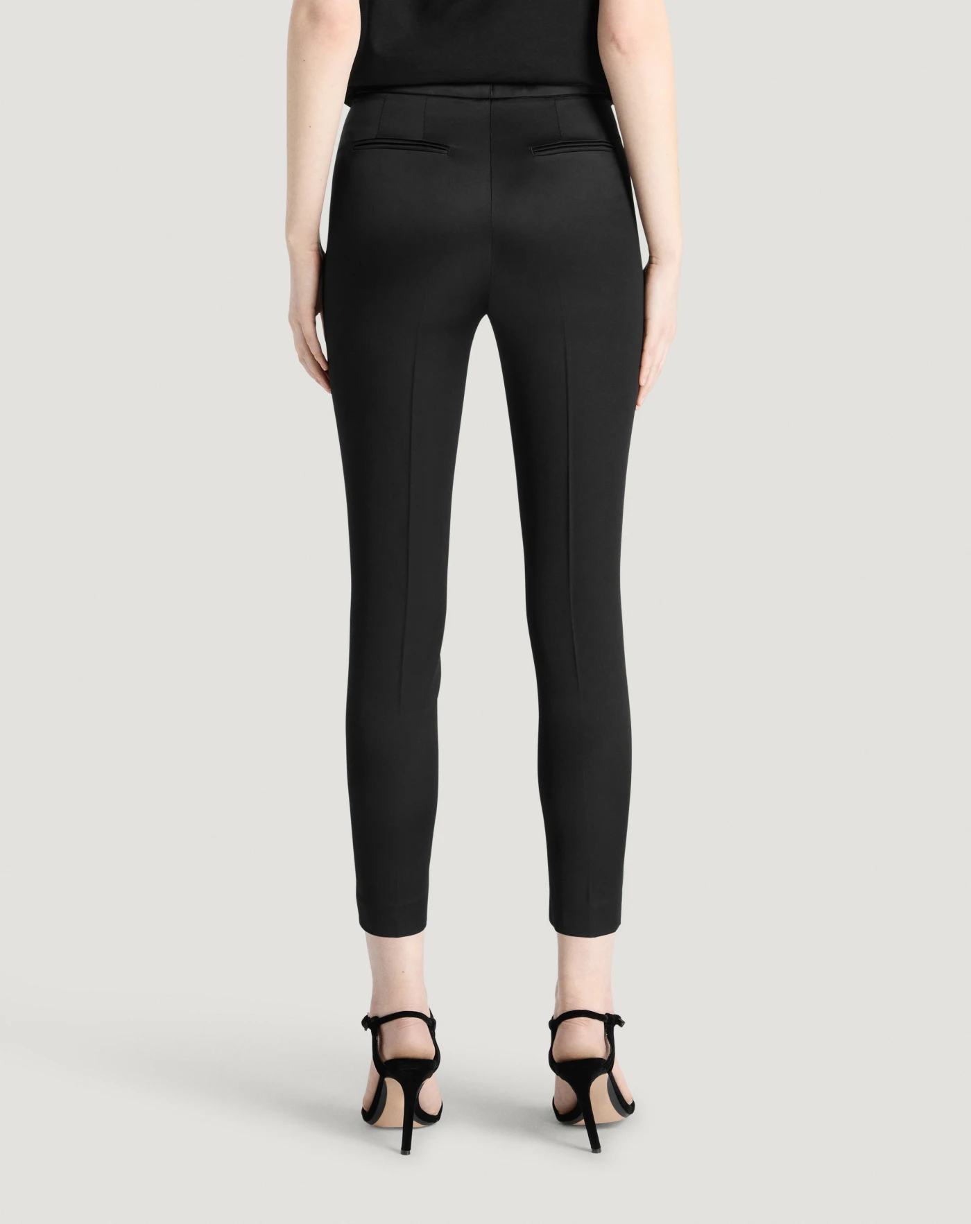 Pt Torino Pantaloni Frida in satin fluido Vendite Flash