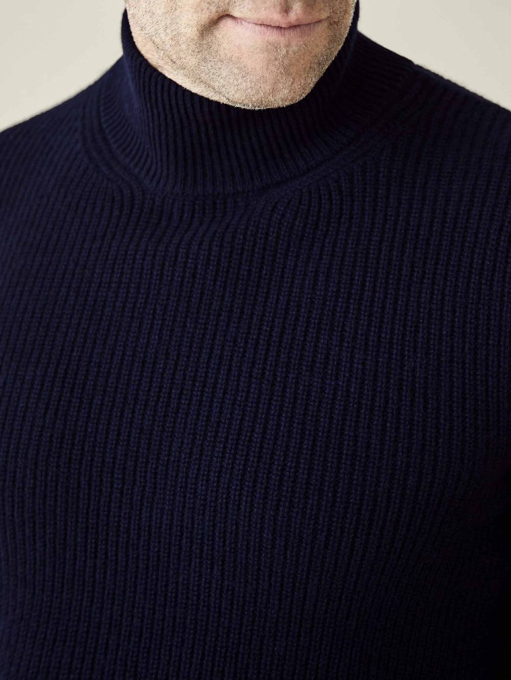 Luca Faloni Collo a lupettocashmere a 4 fili Qualità Garantita
