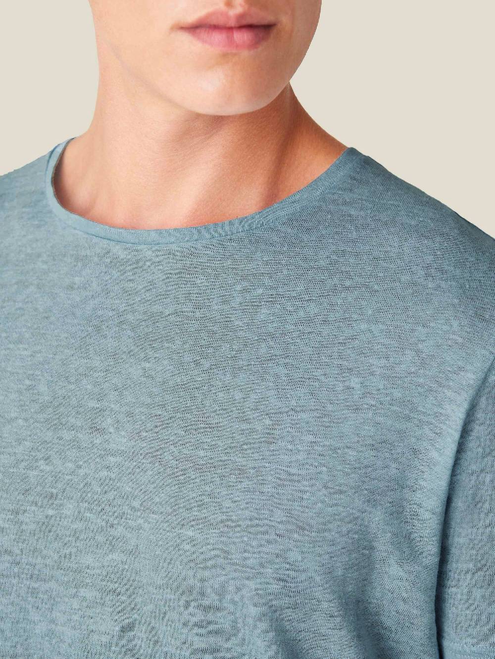 Luca Faloni T-ShirtJersey di Lino In vendita