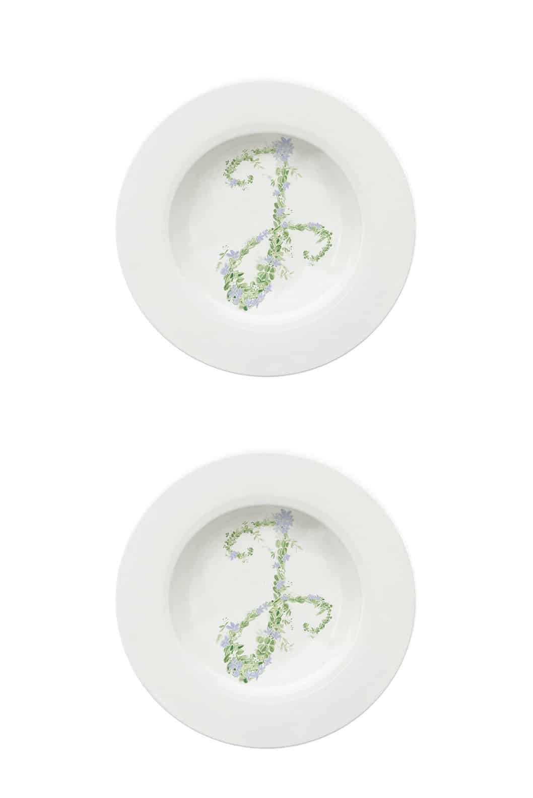 Luisa Beccaria Piatto fondo con fiori monogramma Nuova