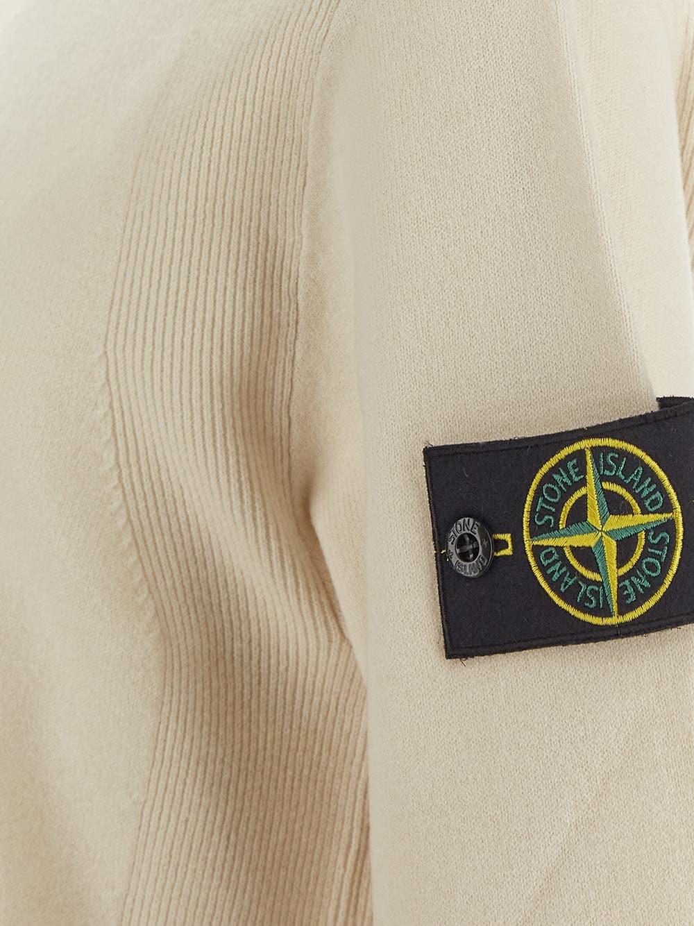 Oluxury Stone Island Logo Knit Offerte