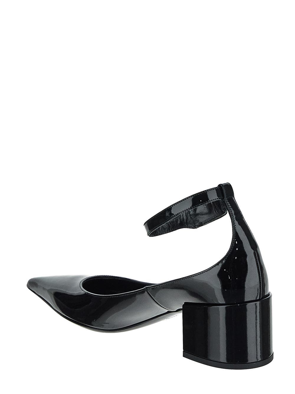 Oluxury Valentino Garavani Pointed Shoe Spedizione Gratuita