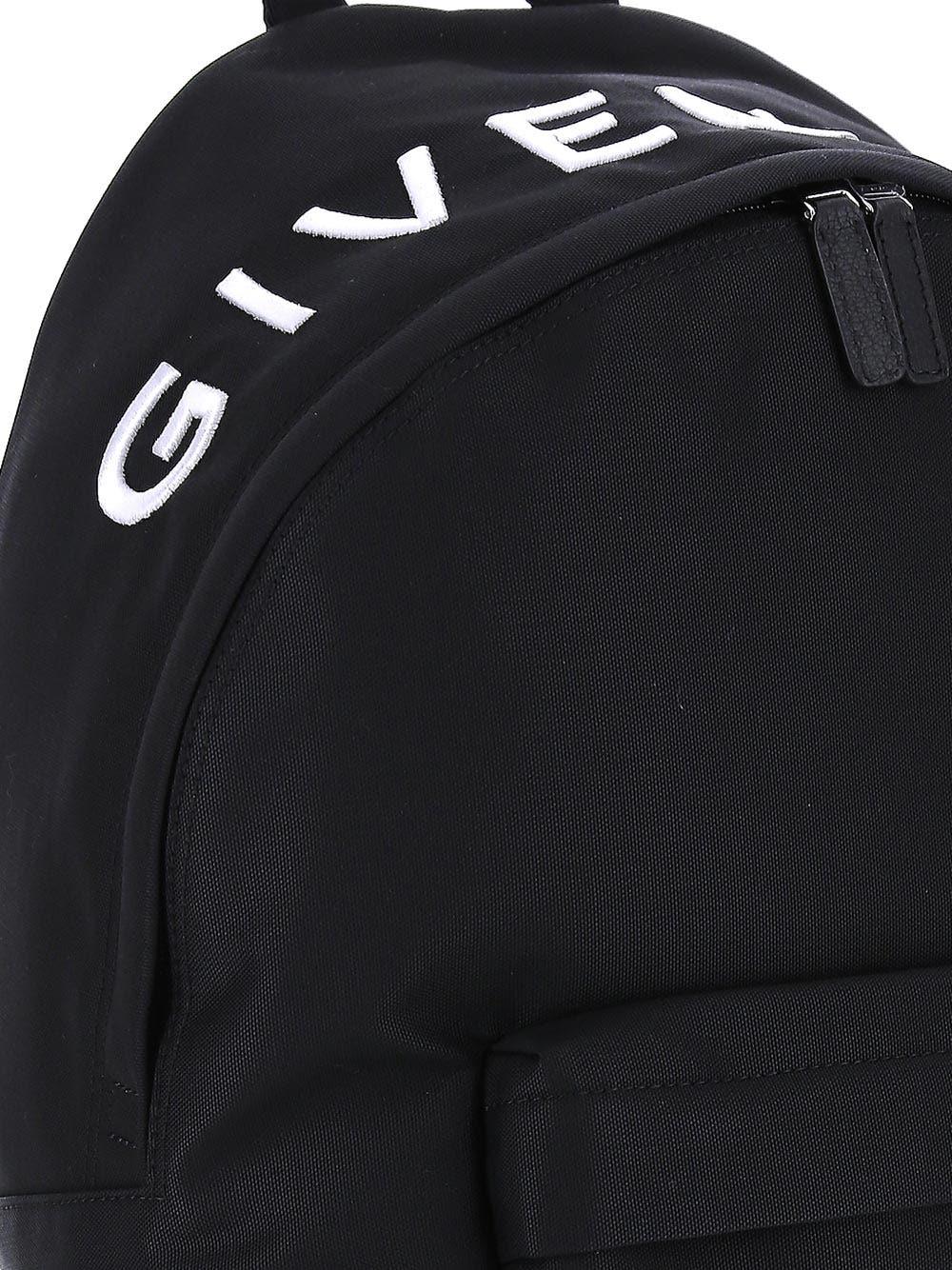 Oluxury Givenchy Essentiel U Backpack Prezzo Ridotto