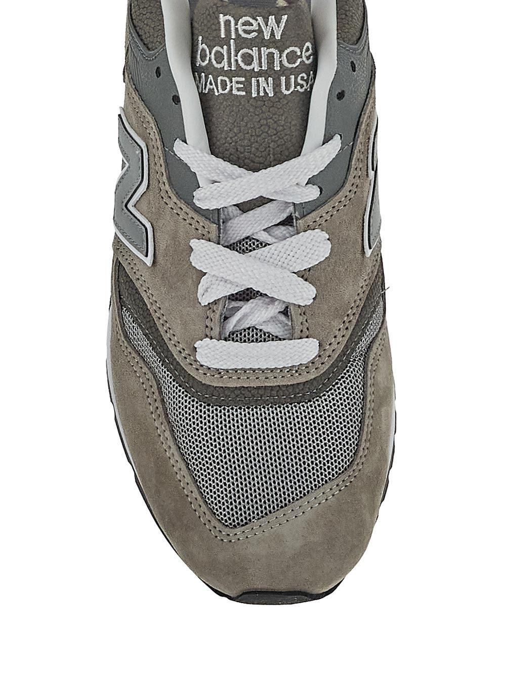Oluxury New Balance 997 Sneaker Presa