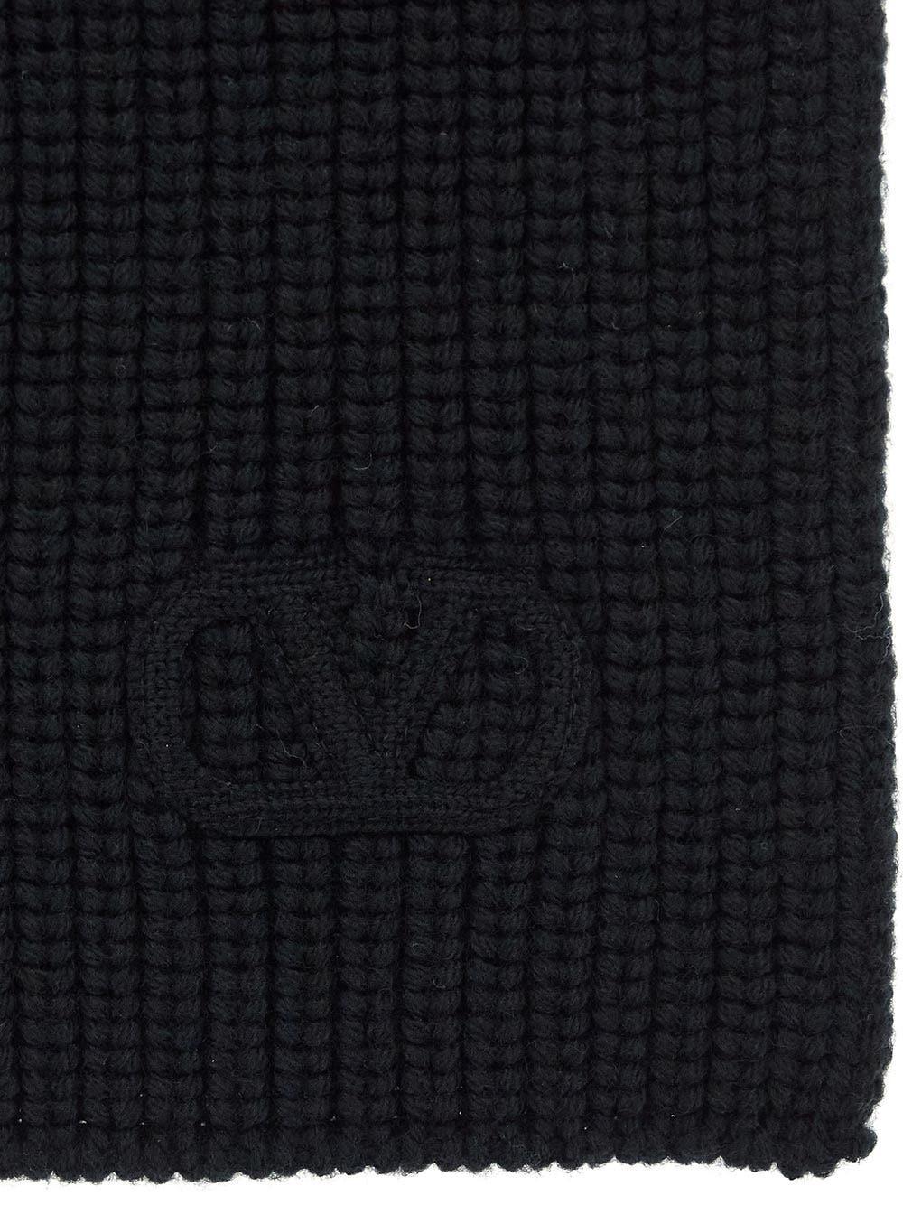 Oluxury Valentino Garavani Logo Scarf Negozio