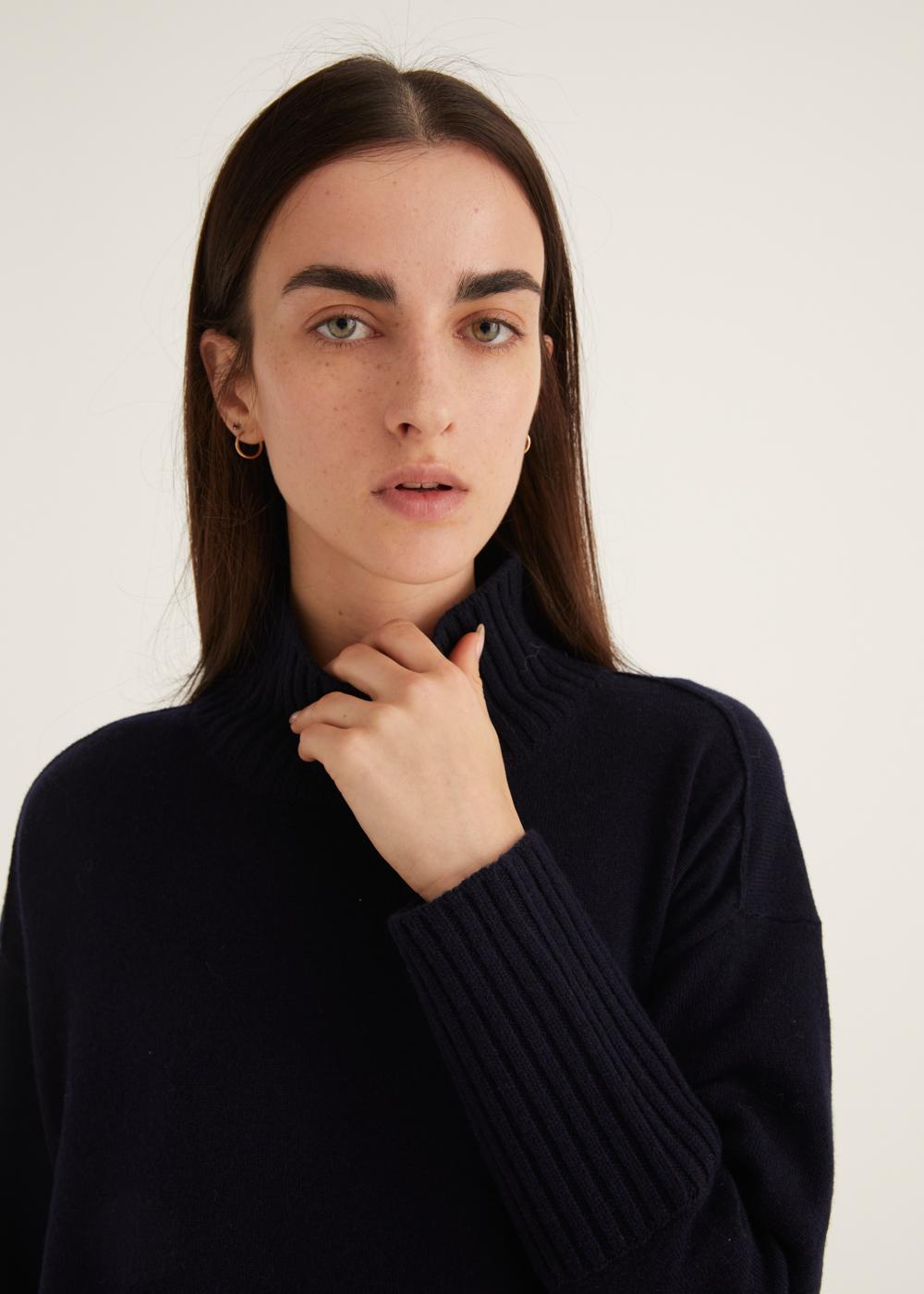 Rosso35 Abito in maglia collo alto Vendita Calda