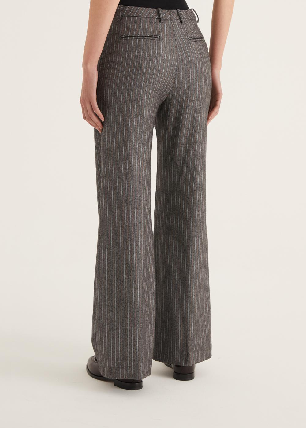 Rosso35 Pantalone ampio bootcut Promozione Limitata