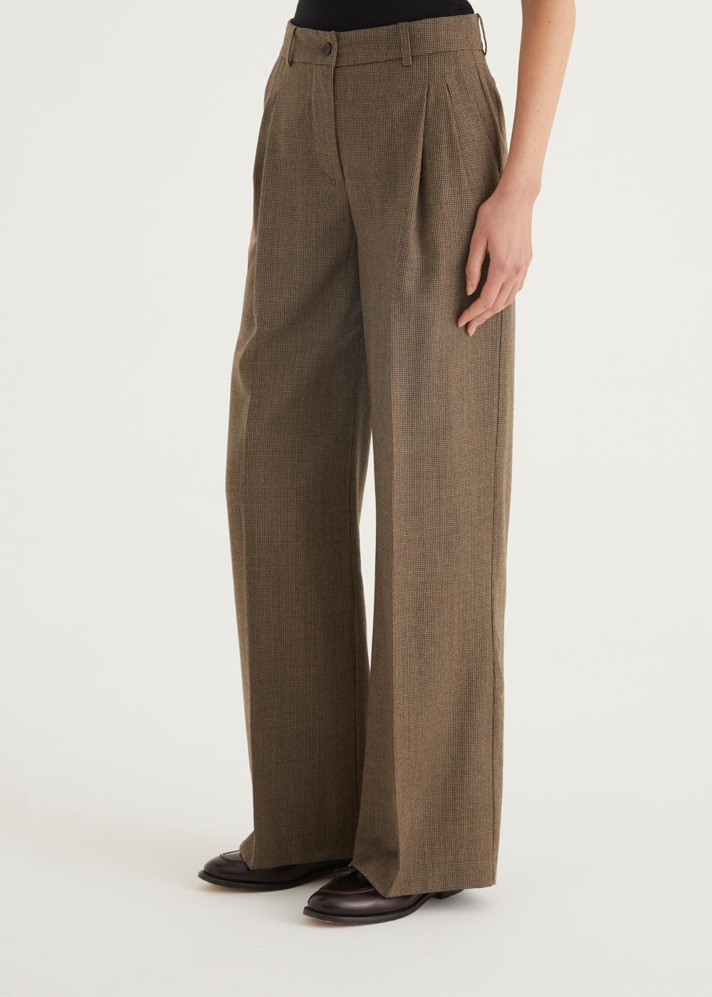 Rosso35 Pantalone ampio con pinces Fino Al -60%