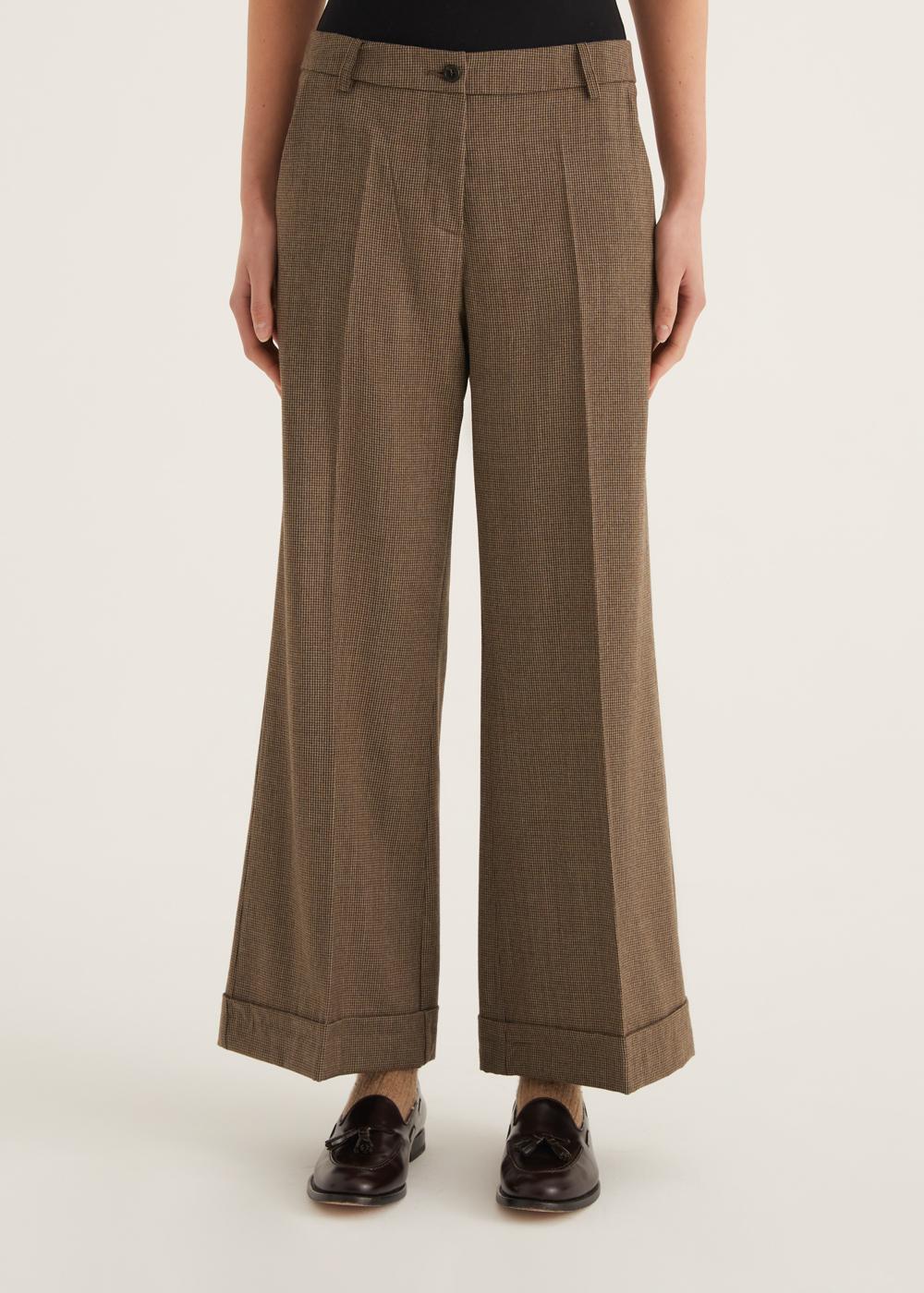 Rosso35 Pantalone svasato con risvolto Economico