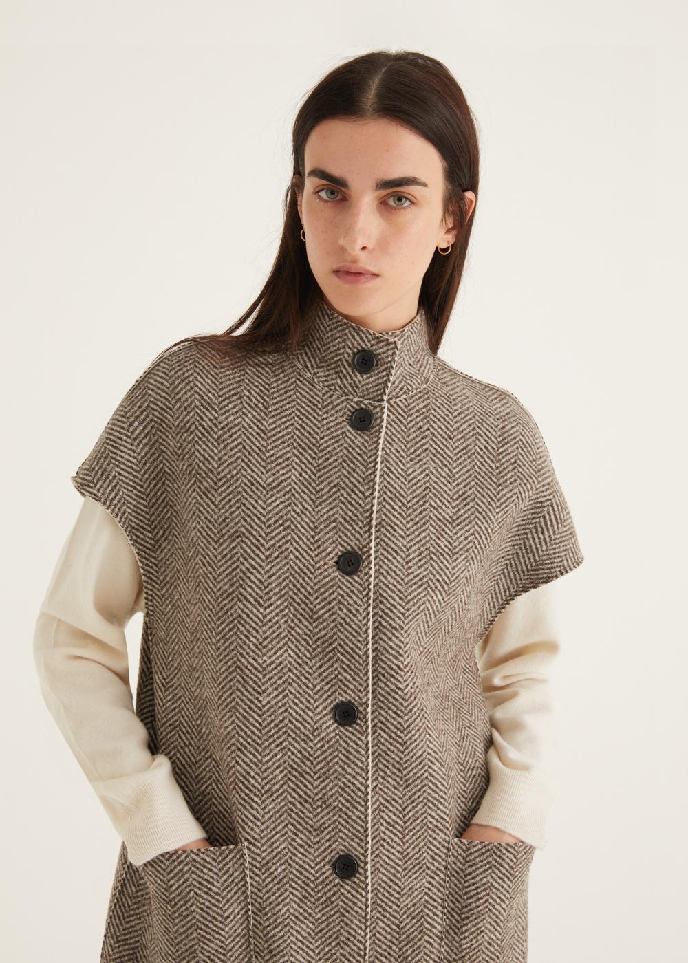 Rosso35 Cappotto senza maniche taglio vivo Italia