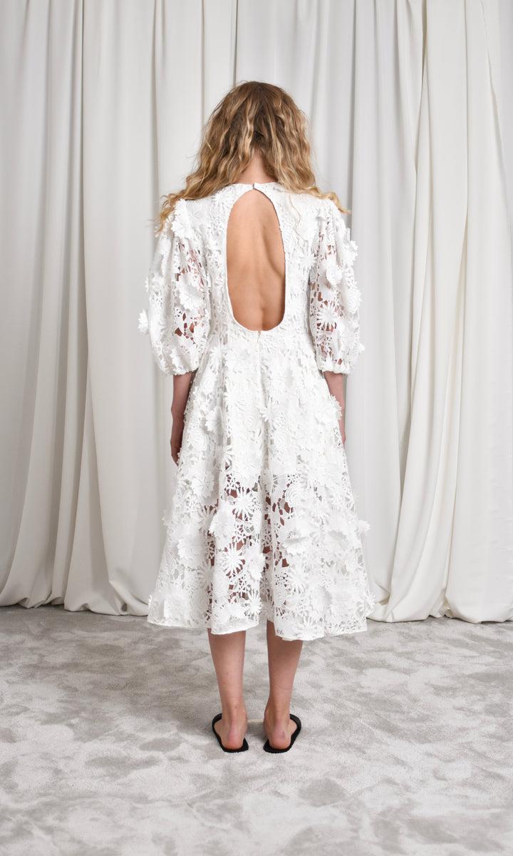Sara Battaglia Romantic dress Convenienza