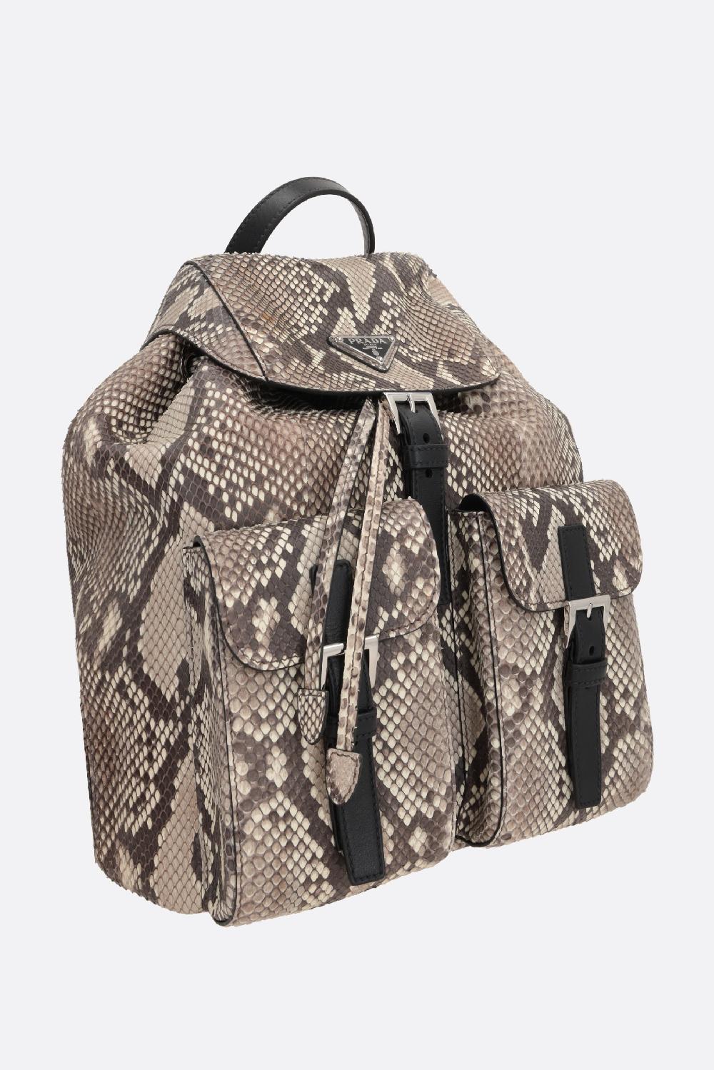 PRADA zaino small in pitone Italia