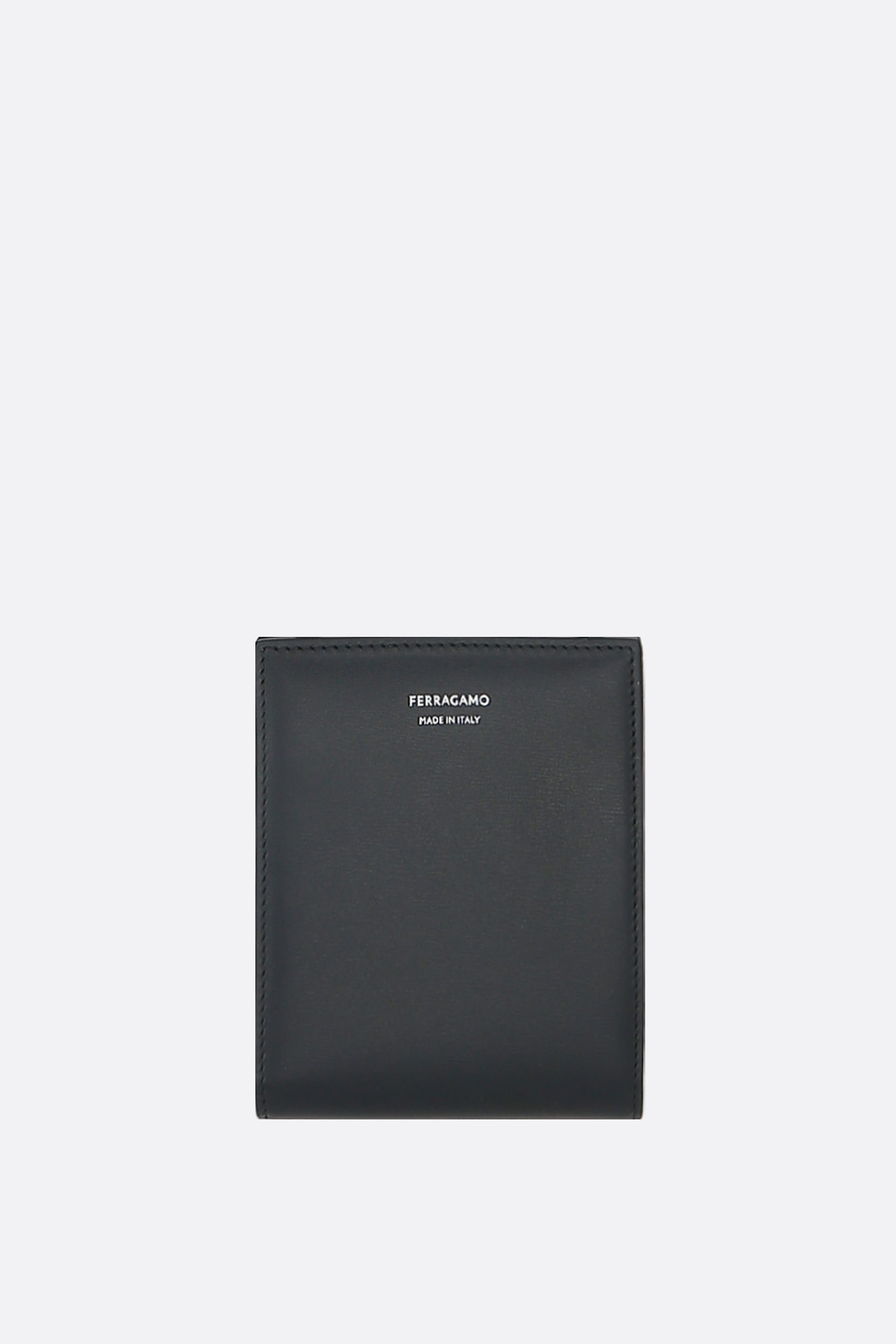 FERRAGAMO porta carte a libro in pelle liscia con tracolla Outlet