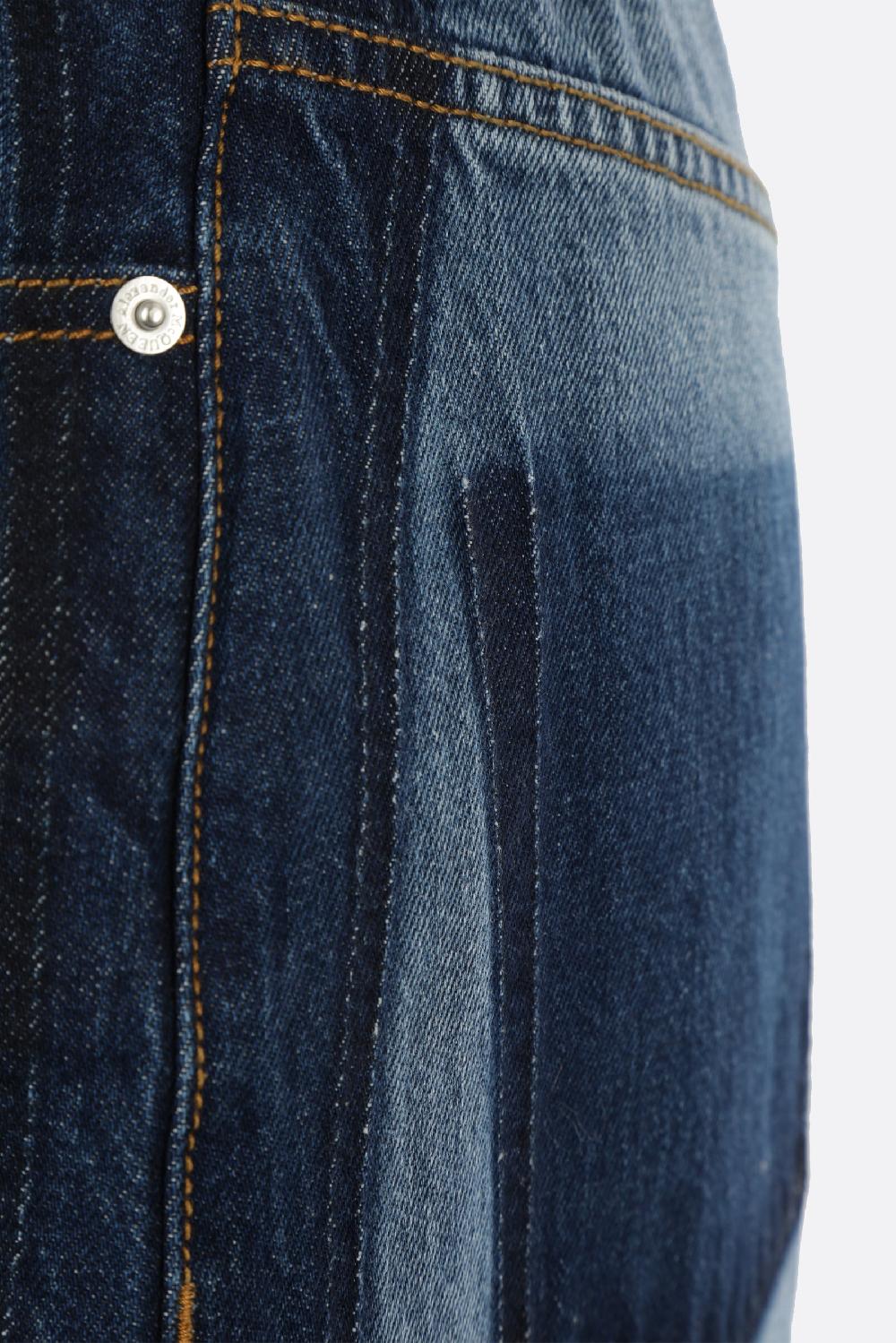 ALEXANDER McQUEEN jeans a gamba larga in denim Vendite stagionali