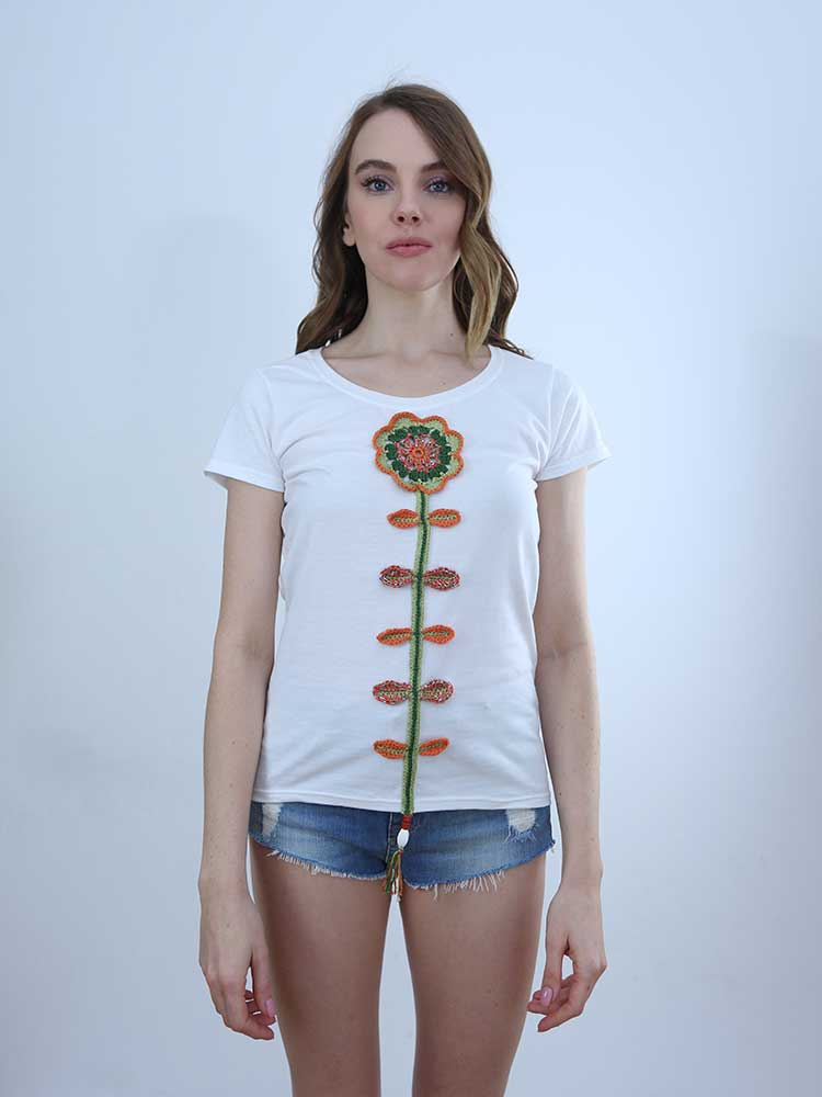 Tricot à Porter T-SHIRT SCOLLO AMPIO RICAMO UNCINETTO Nuova