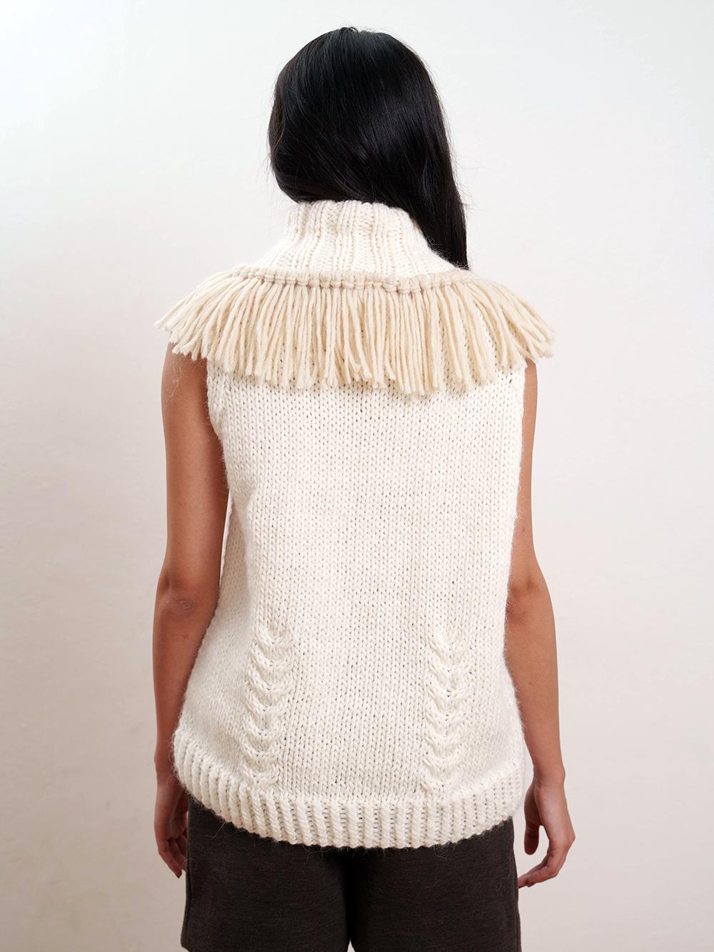 Tricot à Porter Gilet collo vulcano con frange a contrasto Sconto