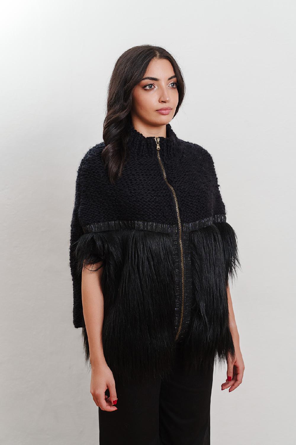 Tricot à Porter Poncho pelo Saldi Di Fabbrica