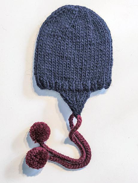 Tricot à Porter Cappello paraorecchie e pon pon Italy